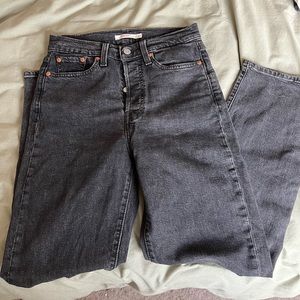 Levi Wedgie Straight Jeans